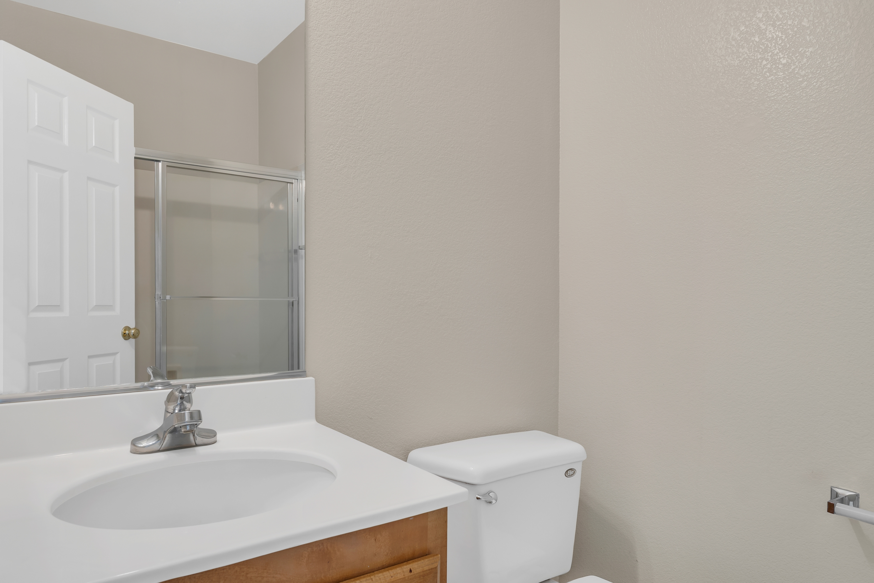 Property photo thumbnail 10