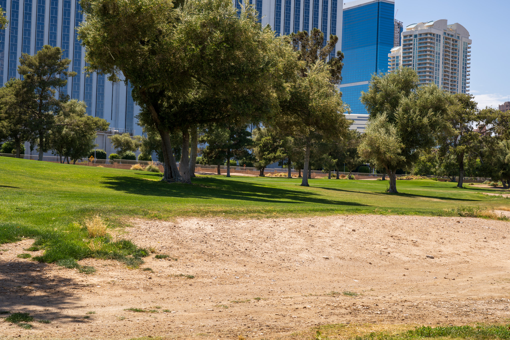Property photo thumbnail 10
