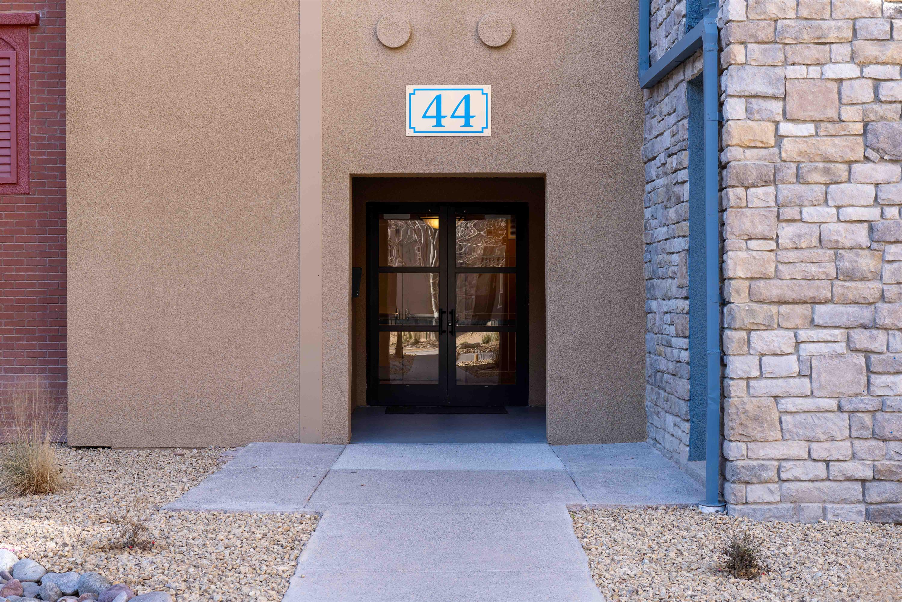Property photo thumbnail 25