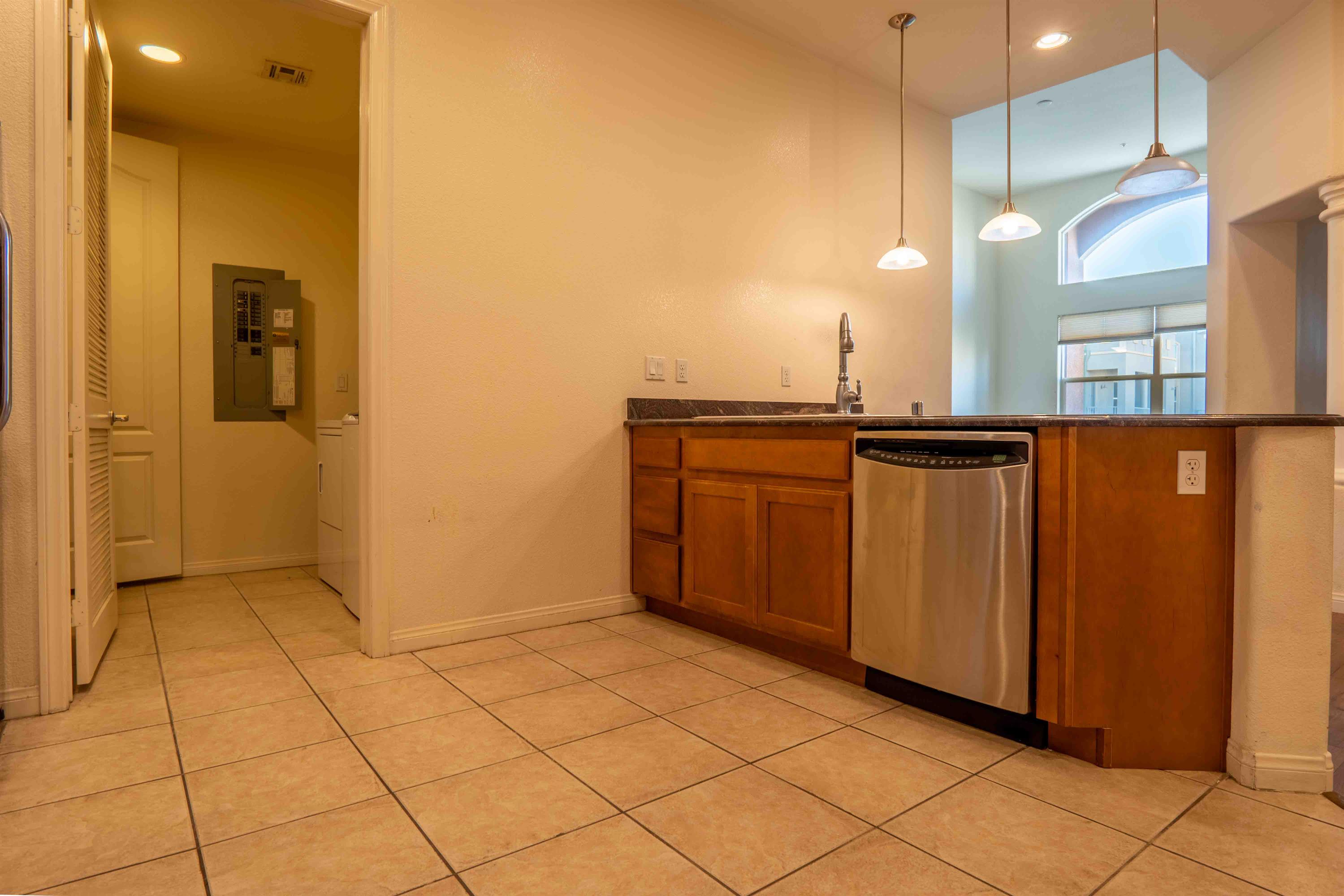 Property photo thumbnail 5