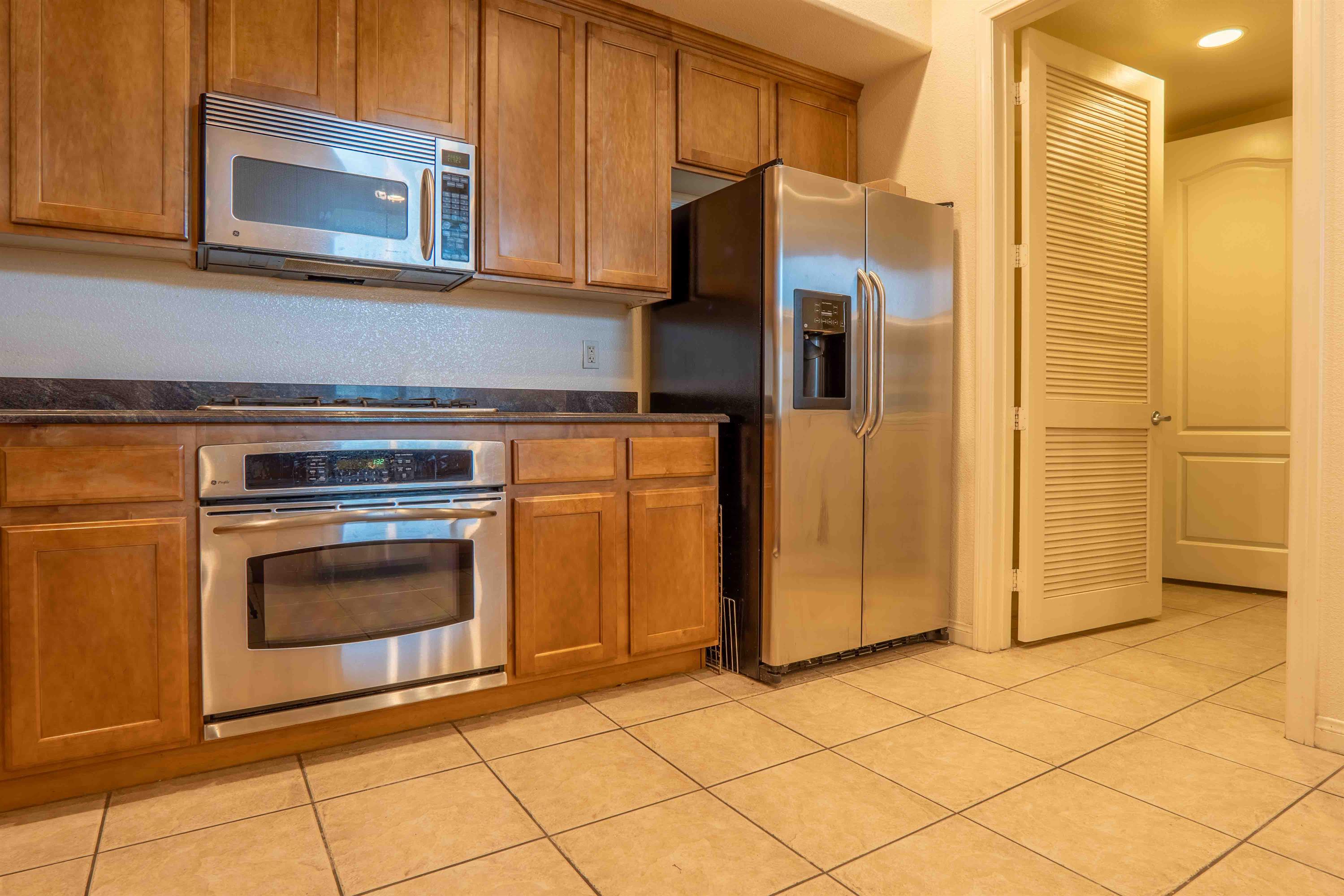 Property photo thumbnail 6