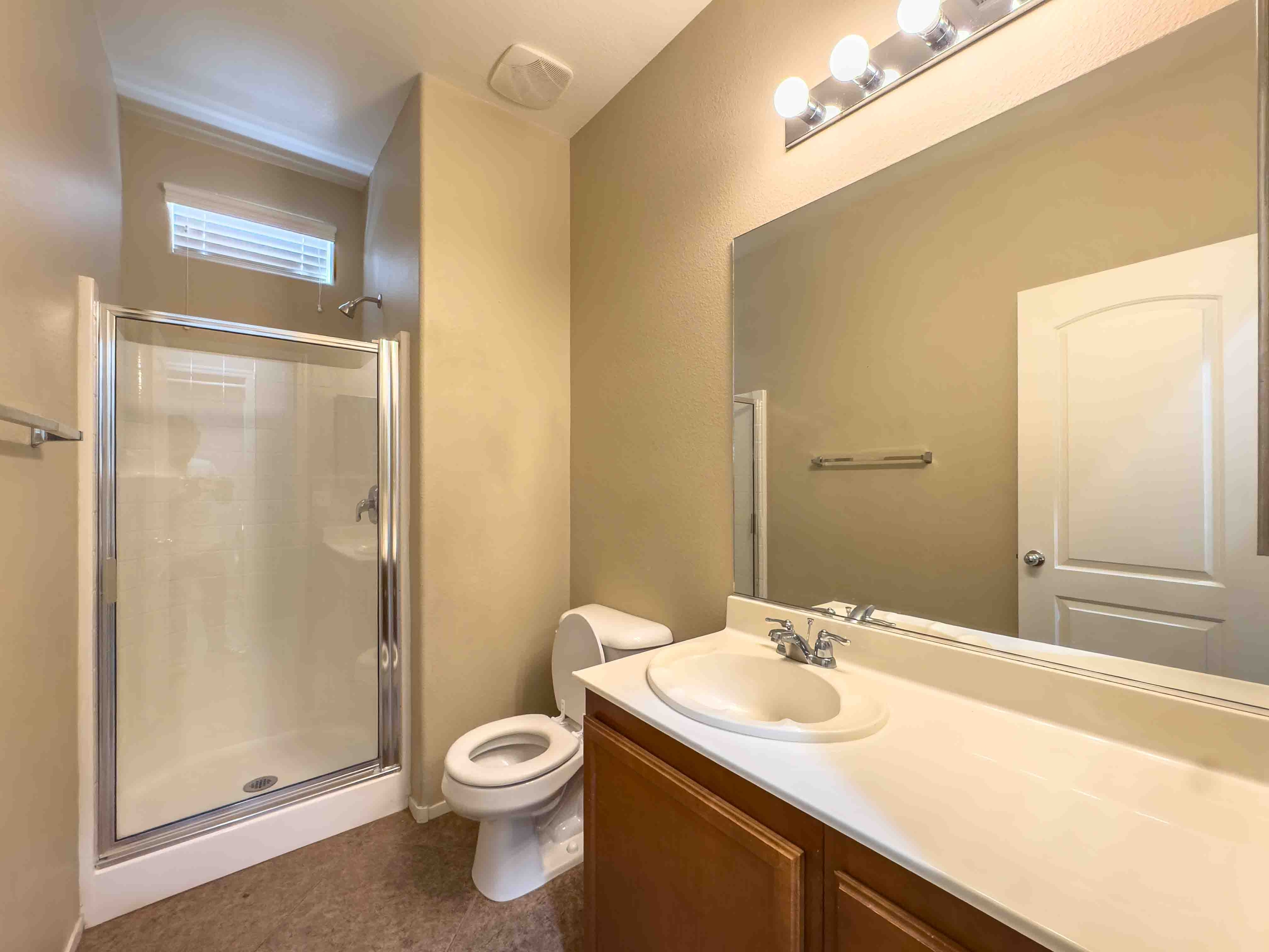 Property photo thumbnail 7