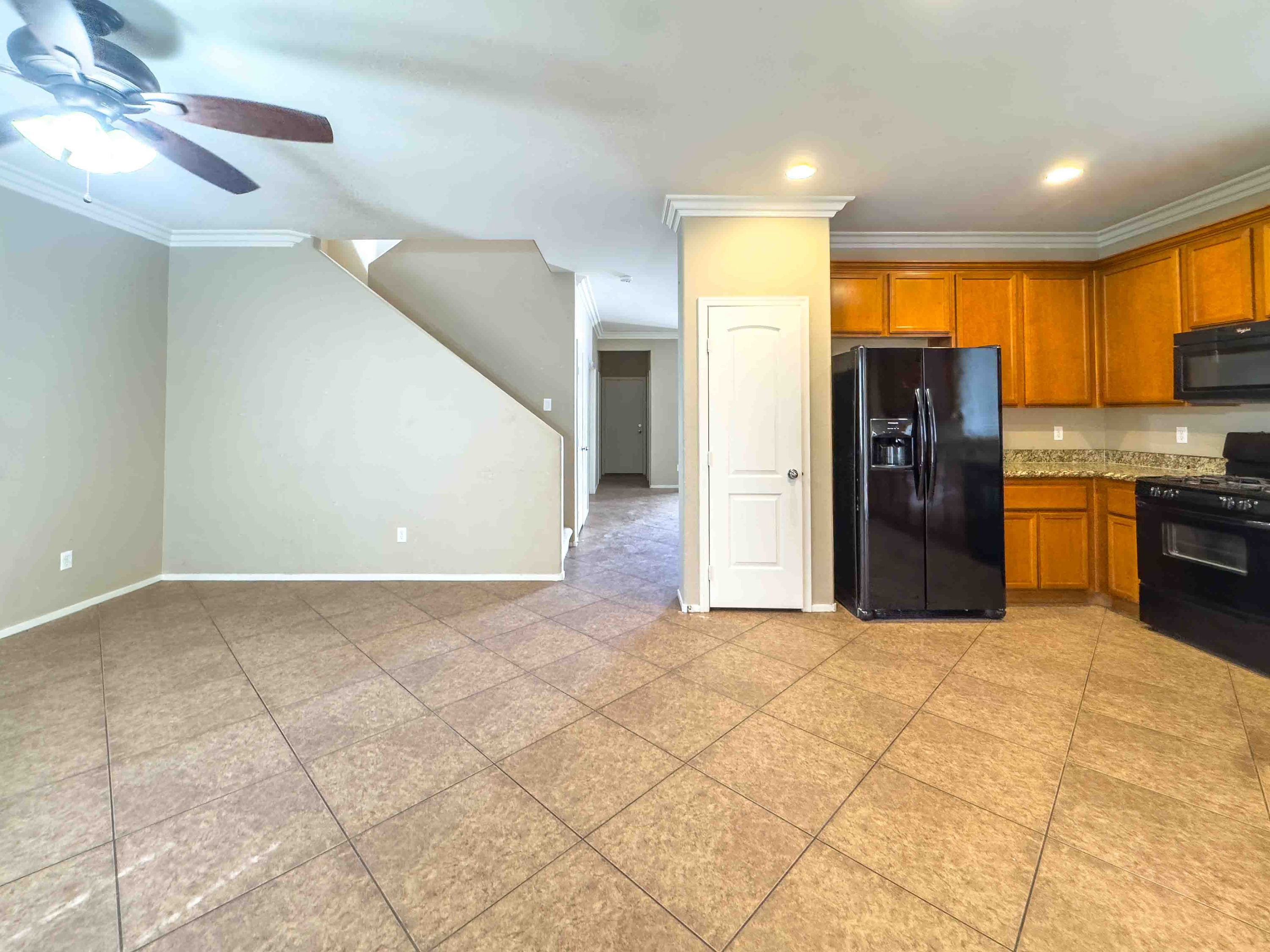 Property photo thumbnail 11