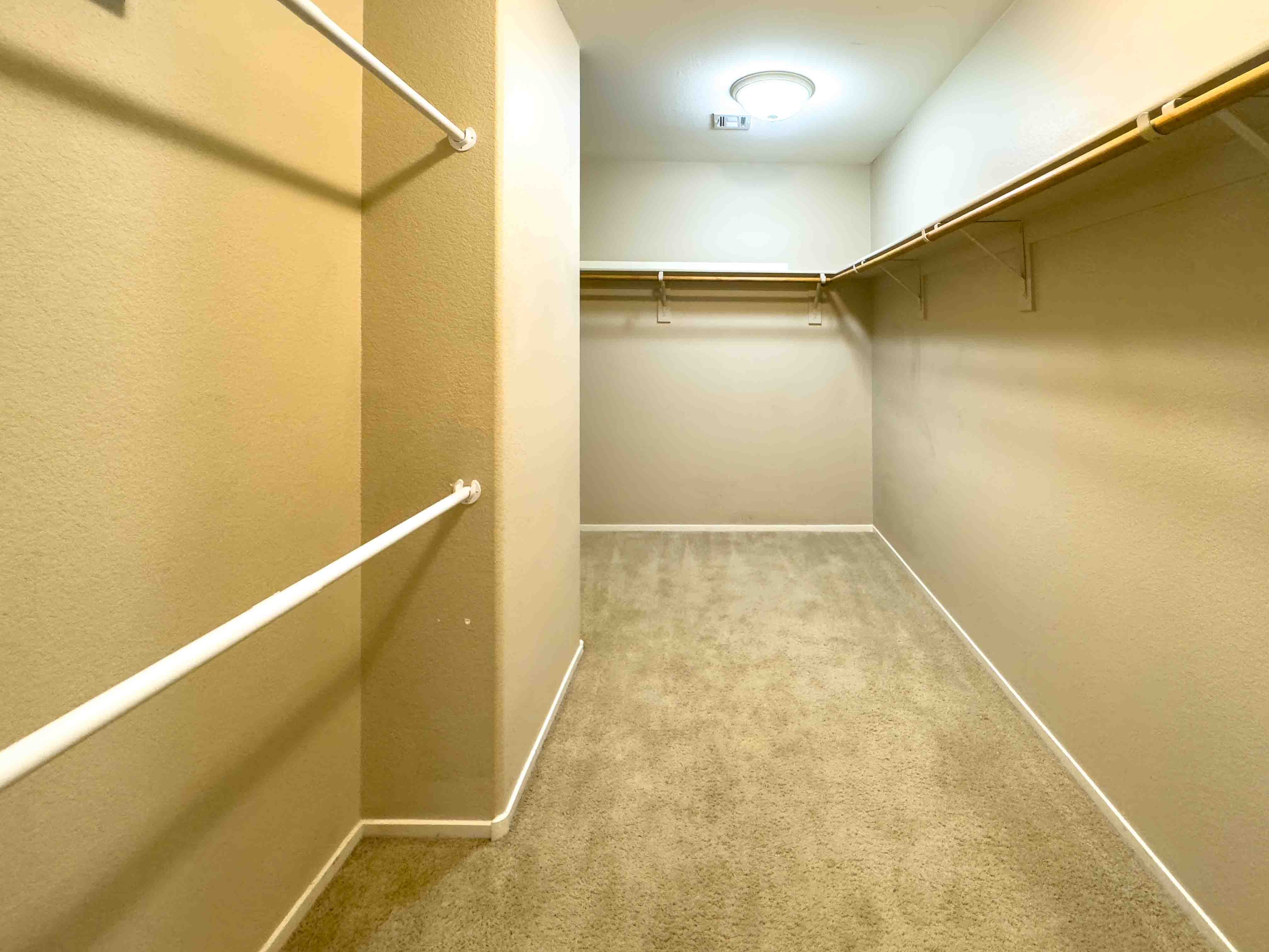 Property photo thumbnail 15