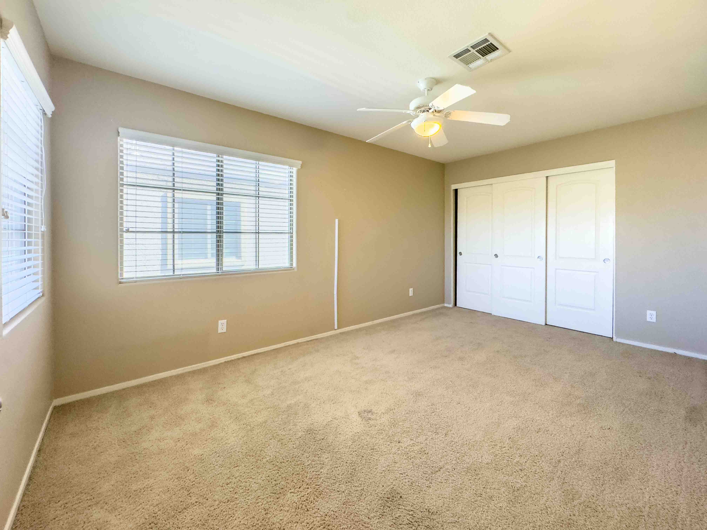 Property photo thumbnail 19