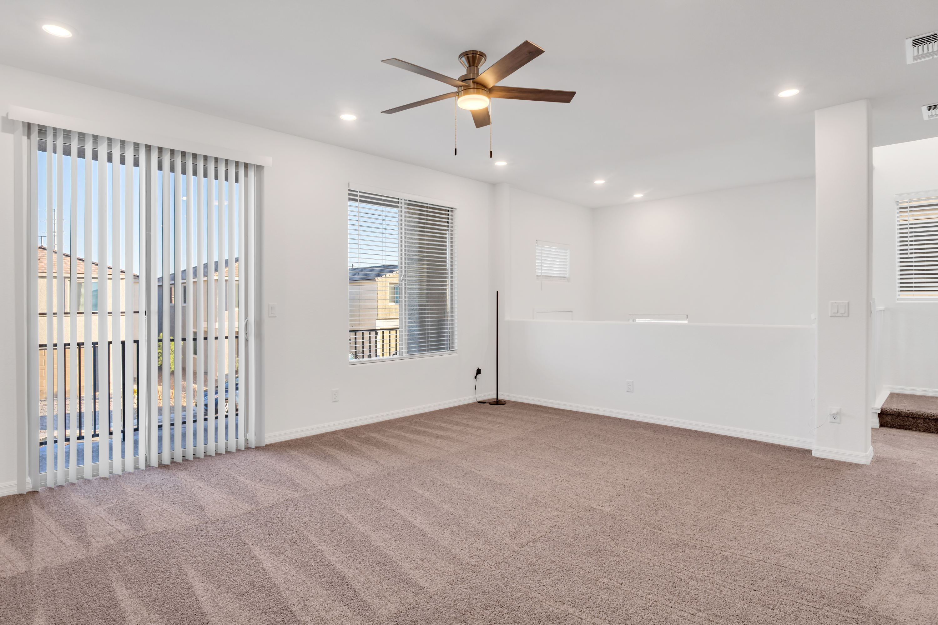 Property photo thumbnail 7