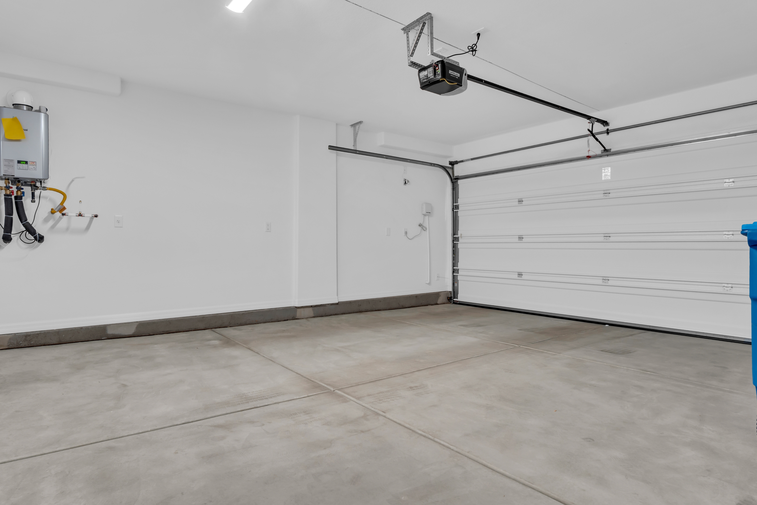 Property photo thumbnail 22