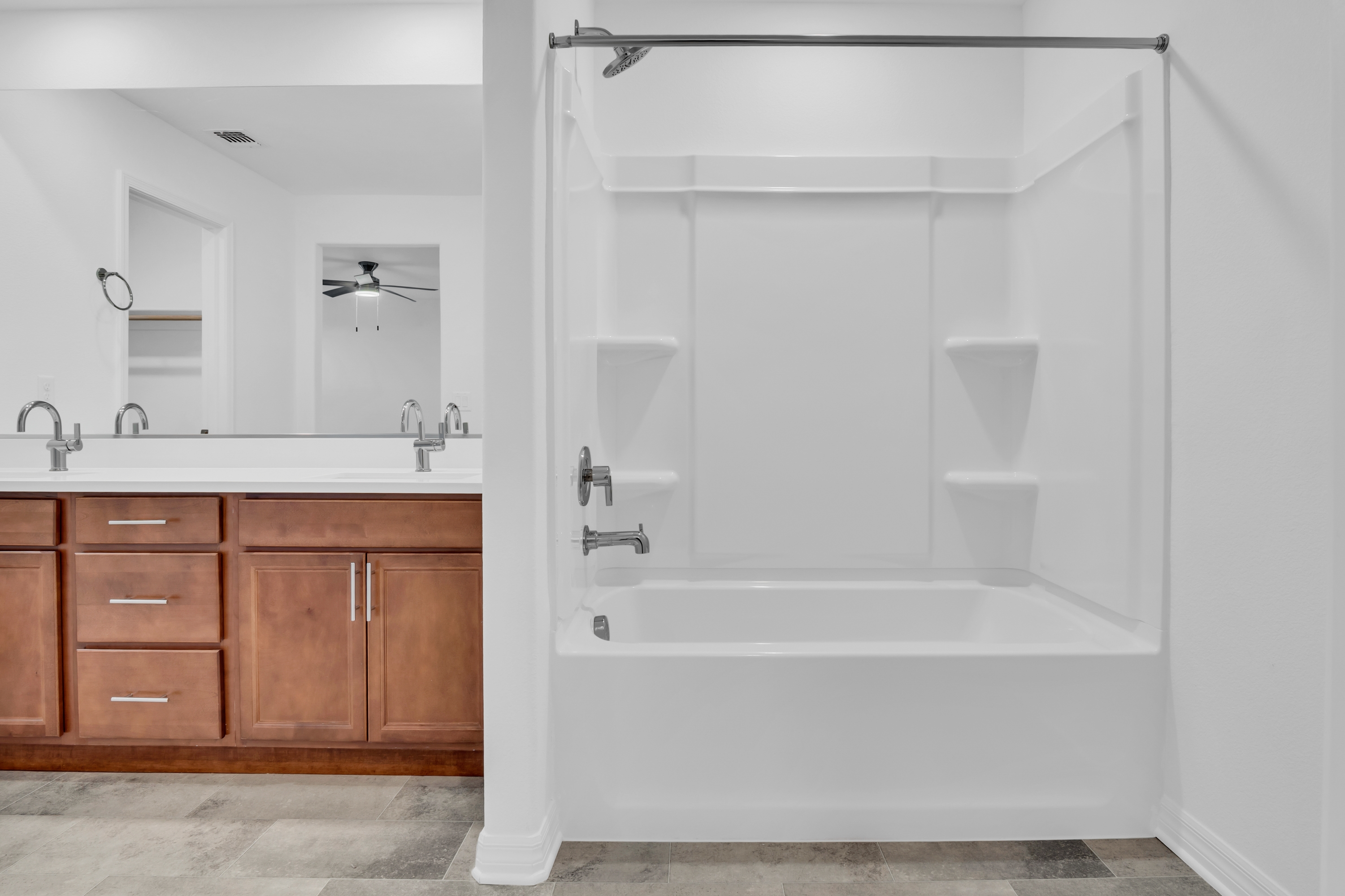 Property photo thumbnail 25