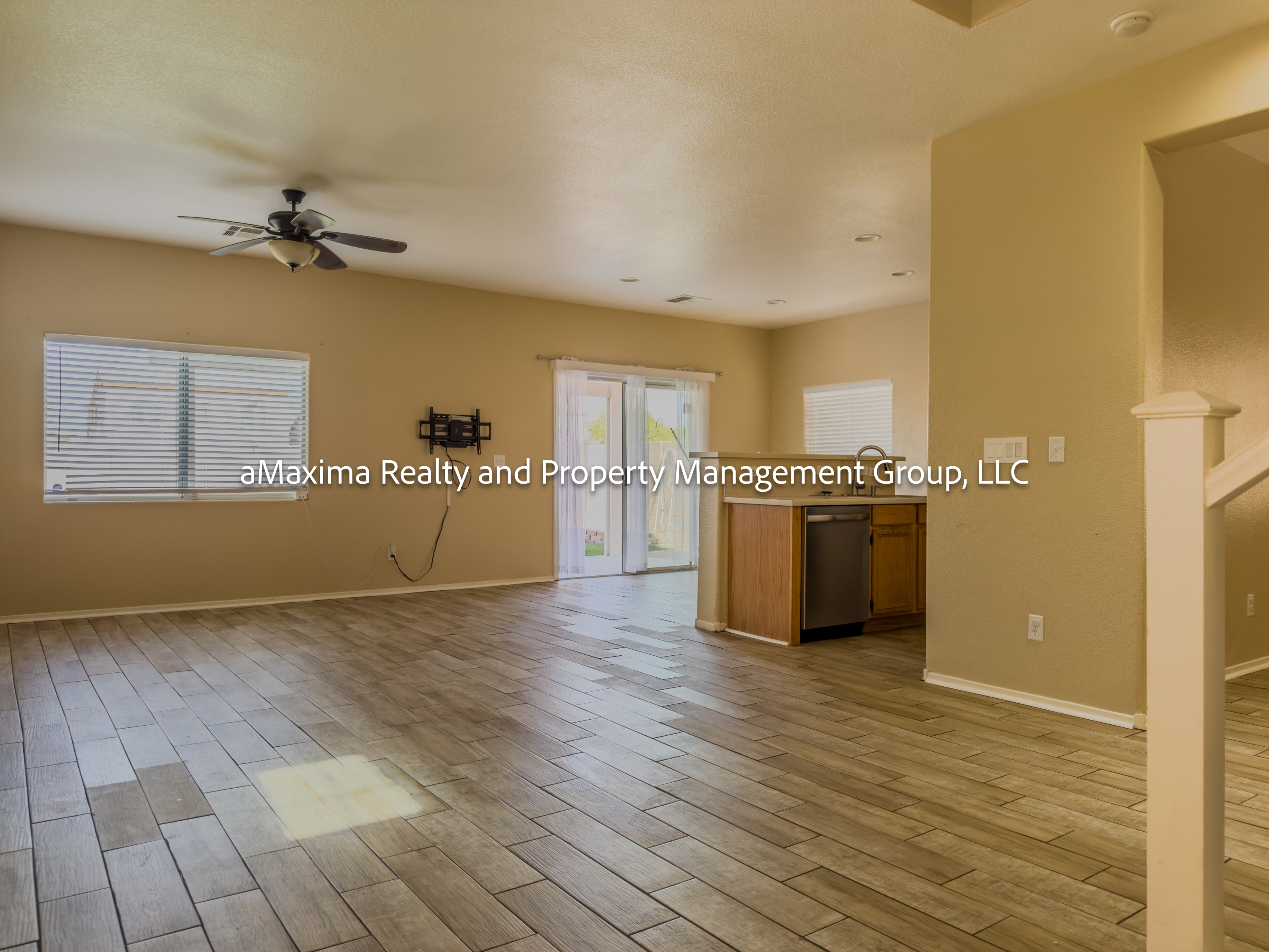 Property photo thumbnail 3