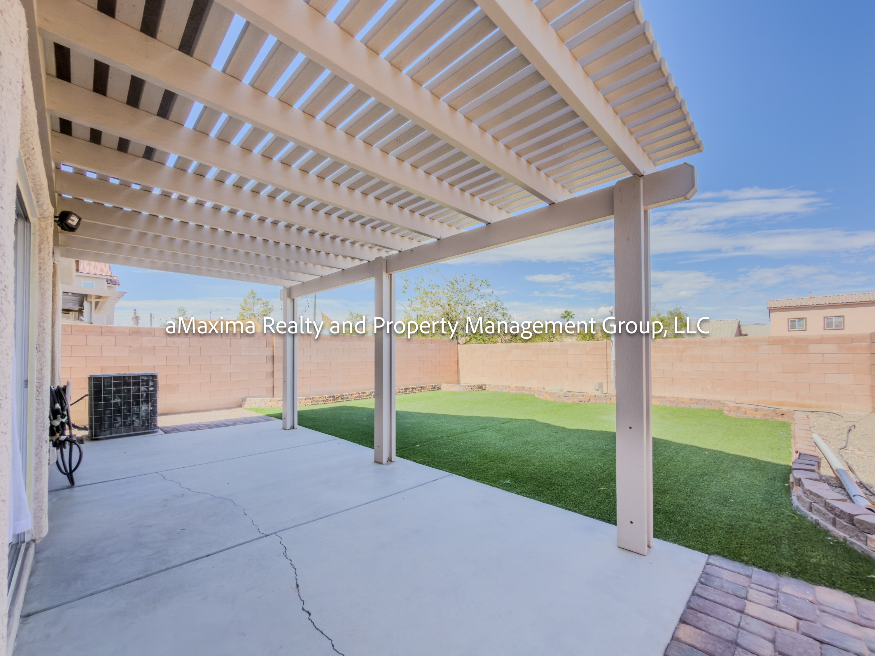 Property photo thumbnail 8