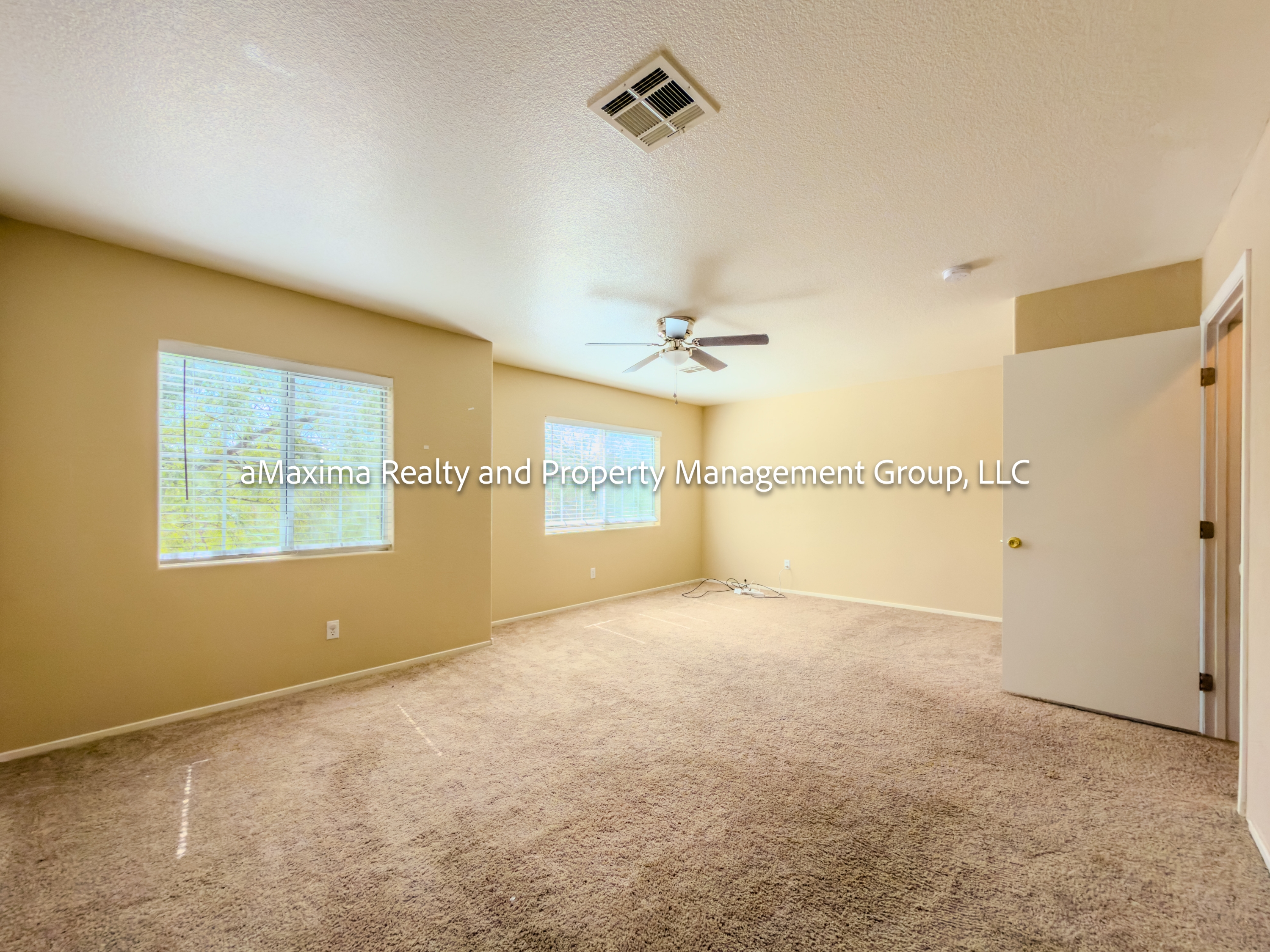 Property photo thumbnail 17