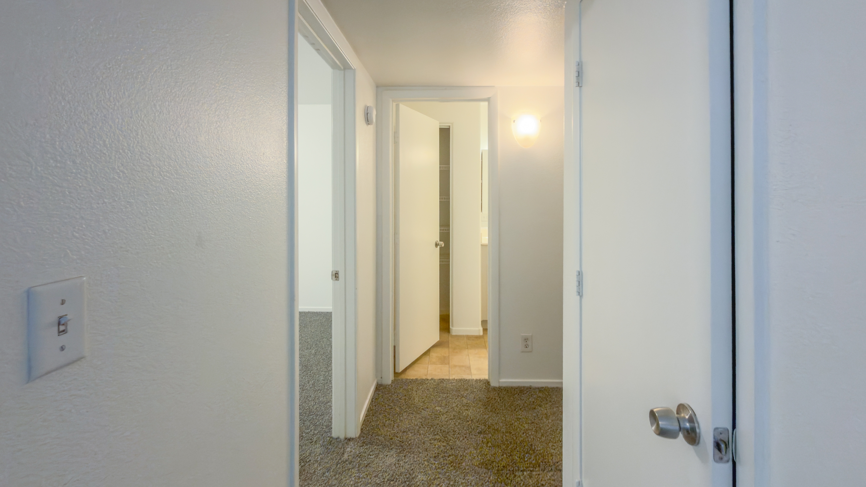 Property photo thumbnail 5